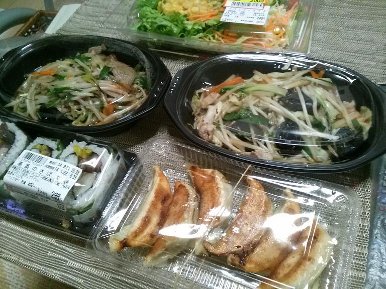 本日の肴 「餃子の満州 お持ち帰り中華」